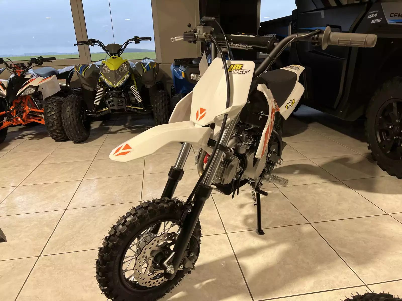 YCF Lite F88 S - Photo 1