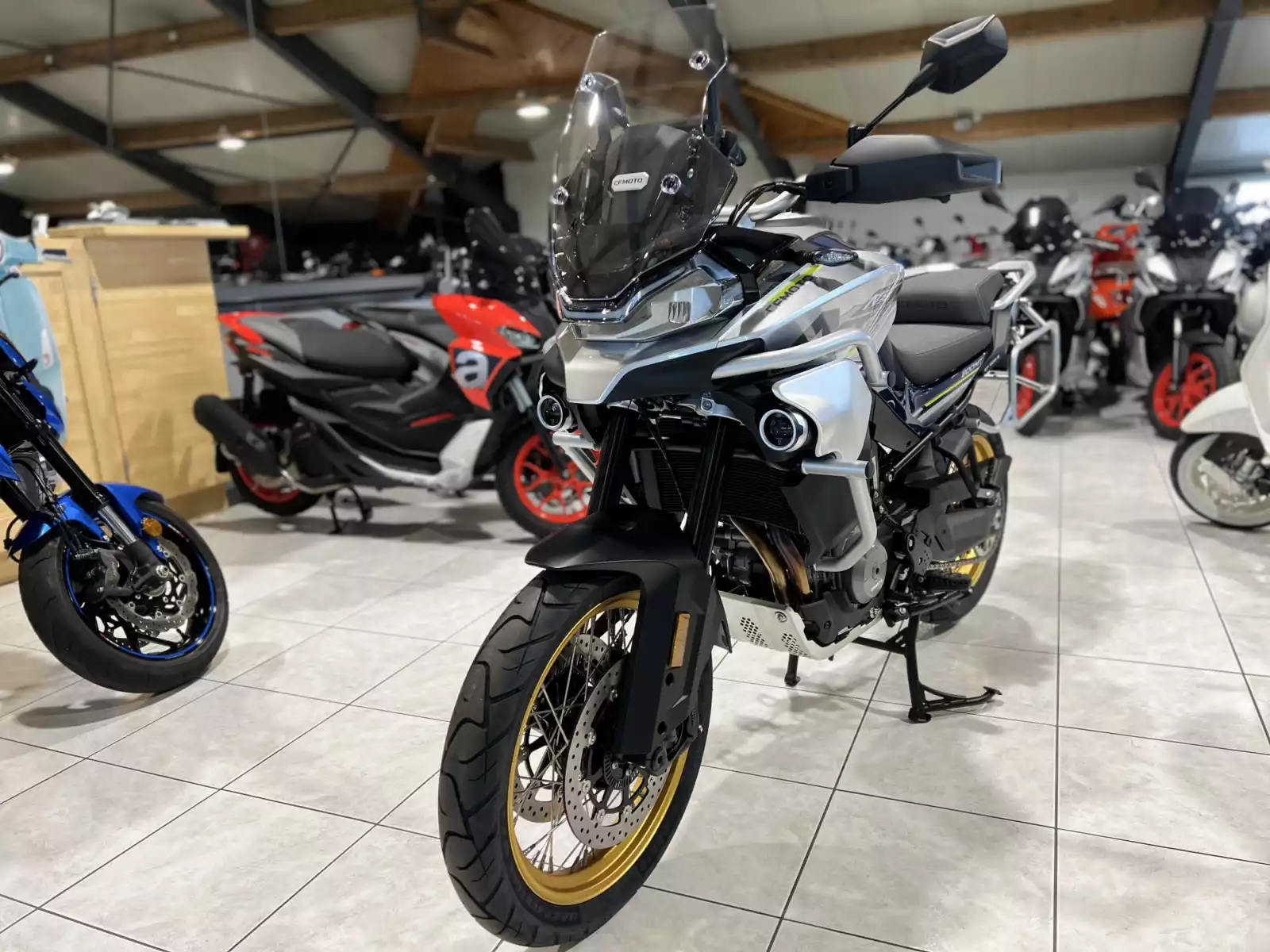 CF Moto 800 MT EXPLORER - Photo 1