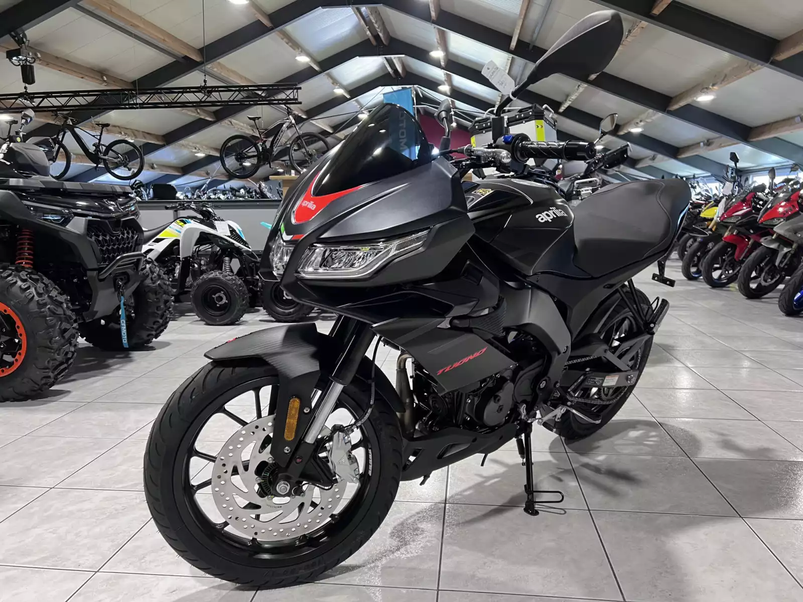 Aprilia Tuono 125 - Photo 1