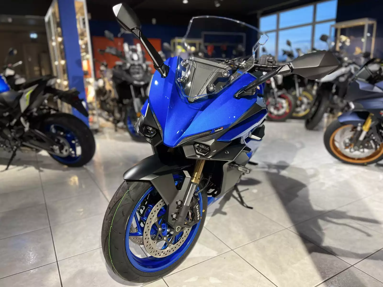 Suzuki GSX-S 1000GT - Photo 1