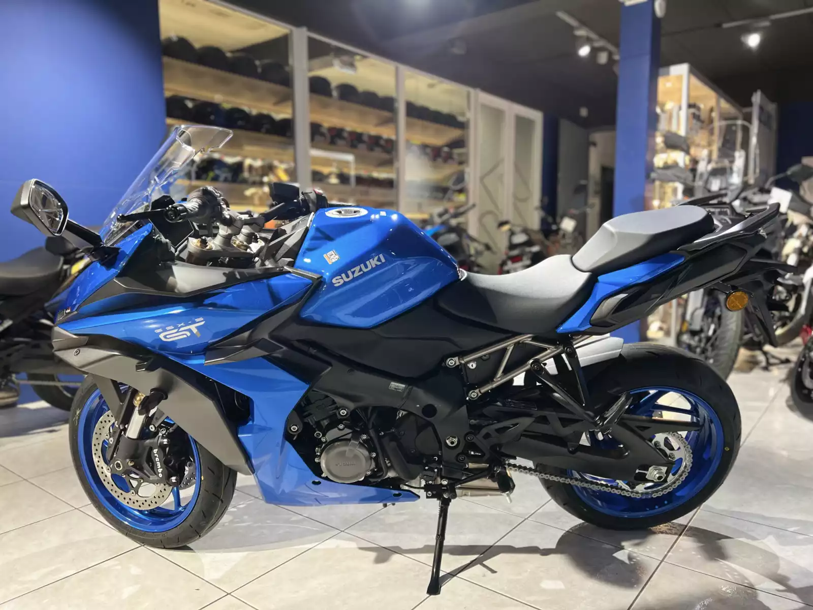 Suzuki GSX-S 1000GT - Photo 1
