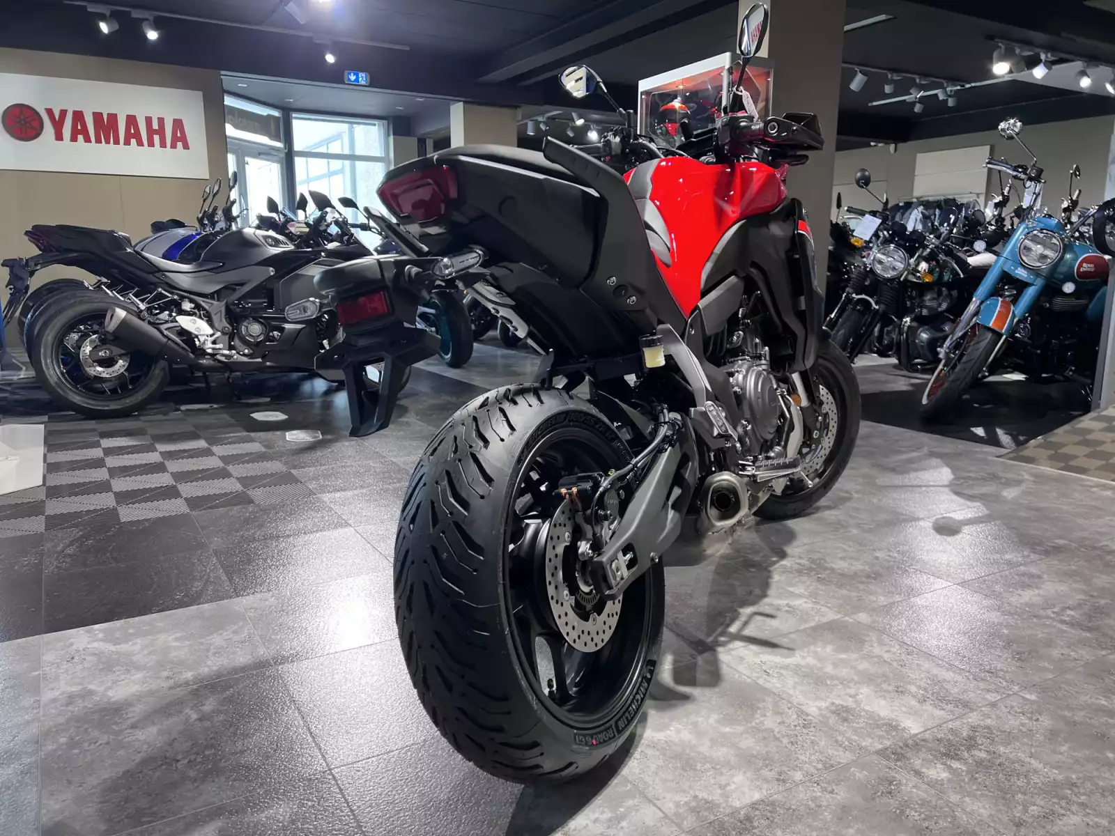 Yamaha Tracer 7 - Photo 1
