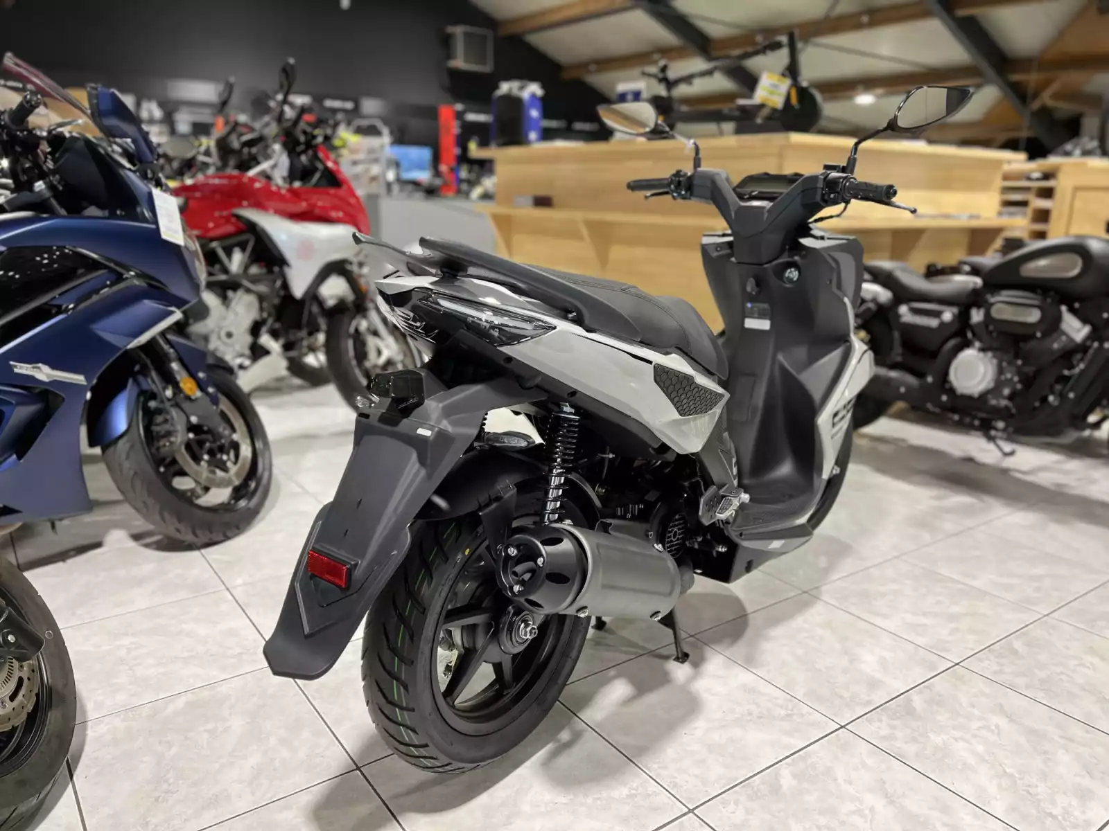 Kymco Super 8 R Classe B 45km/h - Photo 1