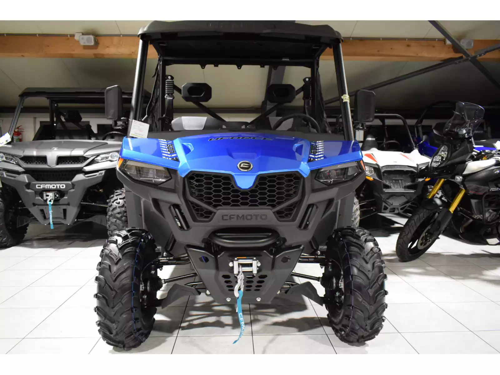 CF Moto UForce 600 Agri - Photo 1