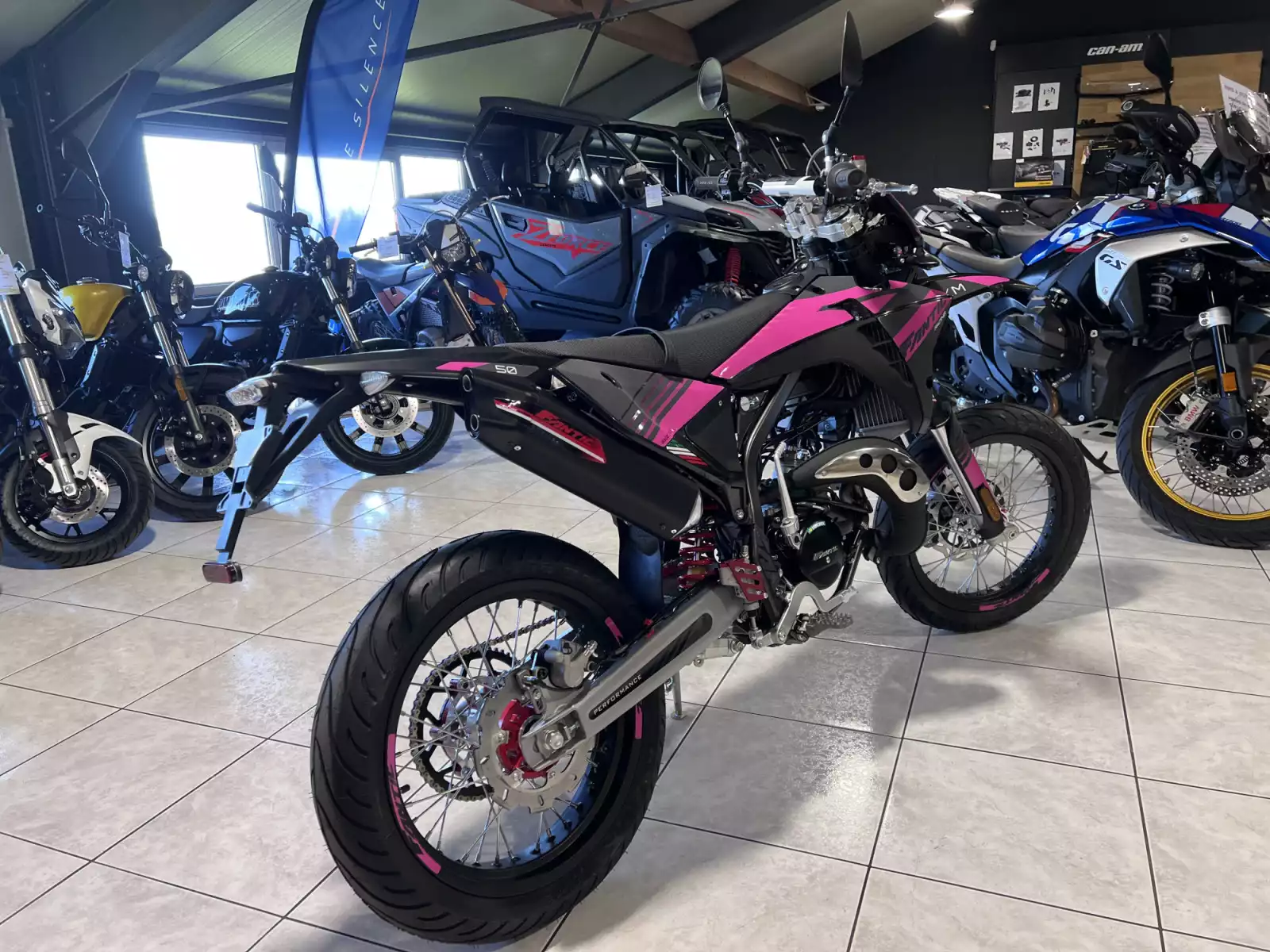 Fantic Motard 50 PERFORMANCE 2T - Photo 1