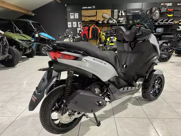Piaggio MP3 310 SPORT - Photo 2