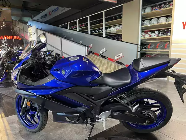 Yamaha YZF-R3 - Photo 3
