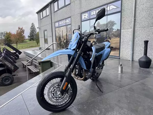 Suzuki DR-Z 400 Supermotard - Photo 2