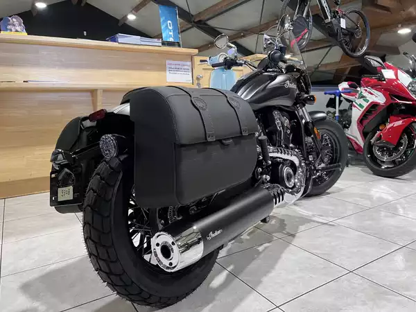 Indian Super Scout 1250 Ltd + Tech Black Smoke w/ graphics - Photo 2