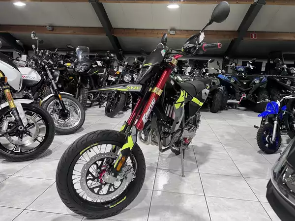 Fantic Motard 125 XMF 4T COMPETITION - Photo 2