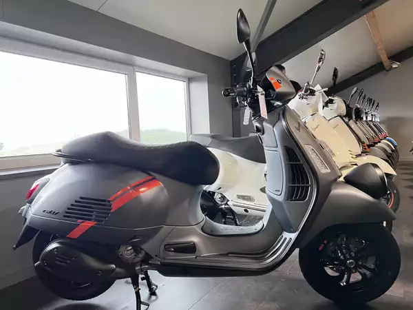 Vespa GTV 310 - Photo 1