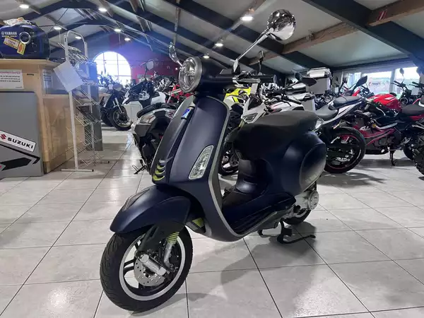 Vespa Primavera 50 TECH - Photo 2