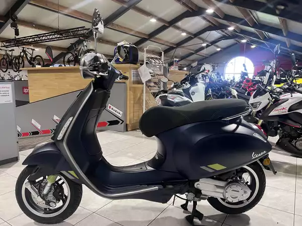 Vespa Primavera 50 TECH - Photo 3