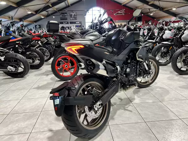 CF Moto 800 NK ADVANCED - Photo 3