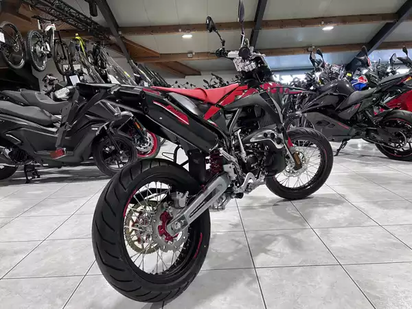 Fantic Motard 50 PERFORMANCE 2T - Photo 2