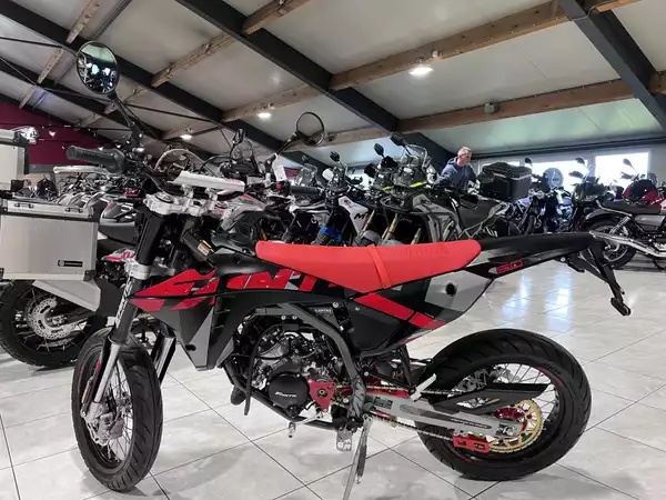 Fantic Motard 50 PERFORMANCE 2T - Photo 3