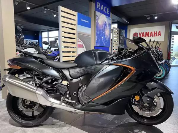 Suzuki Hayabusa 1300 - Photo 1