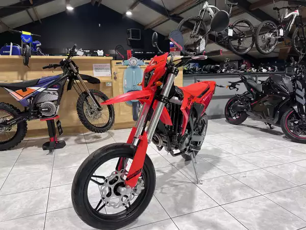 Beta RR Motard 125 - Photo 2