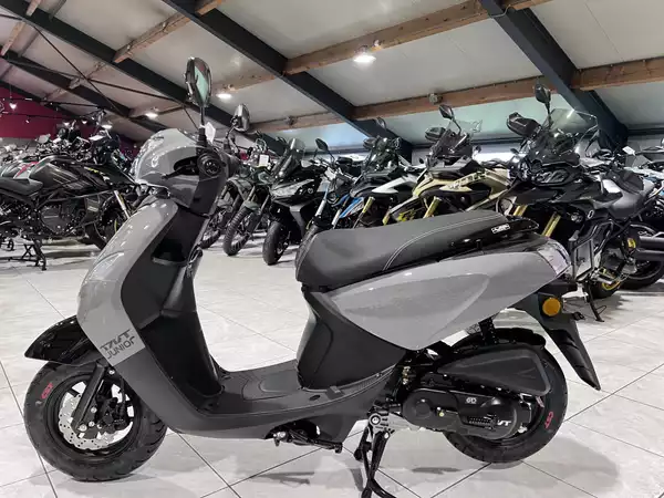 TNT Motor Junior CLASSE B 45 km/h - Photo 3