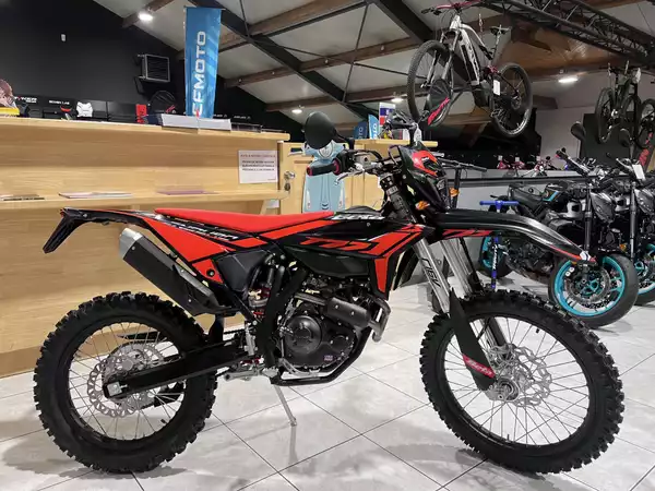 Beta RR 125 4T - Photo 1