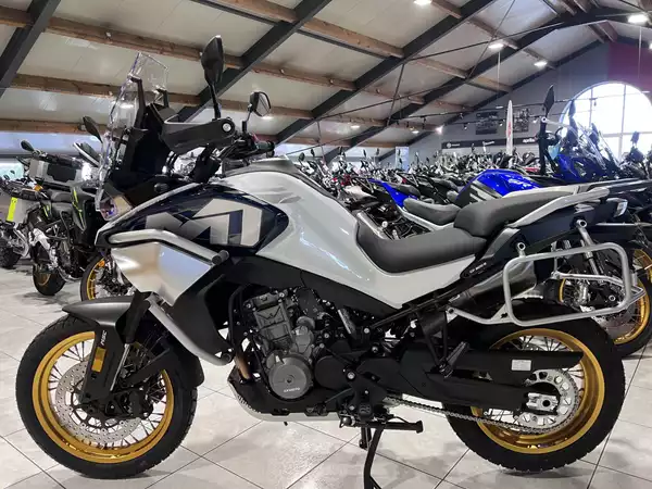 CF Moto 800 MT EXPLORER GT - Photo 3
