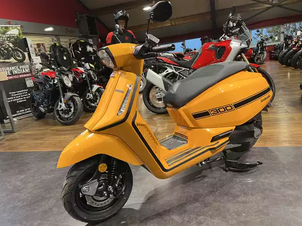 Lambretta X-300 SR - Photo 2