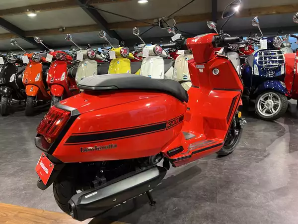 Lambretta X-300 SR - Photo 2