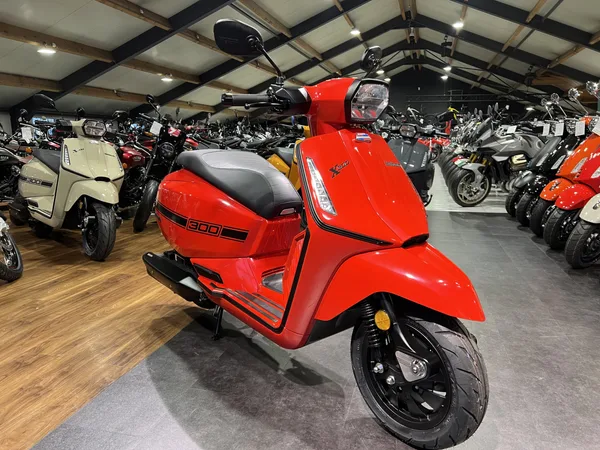 Lambretta X-300 SR - Photo 3