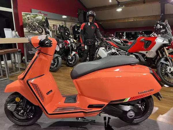 Lambretta X-125 - Photo 3
