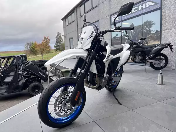 Suzuki DR-Z 400 Supermotard - Photo 2