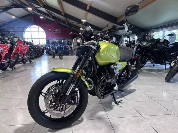 Moto Guzzi V 7 SPORT - Photo 2