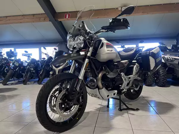 Moto Guzzi V 85 TT TRAVEL 35 KW - Photo 2