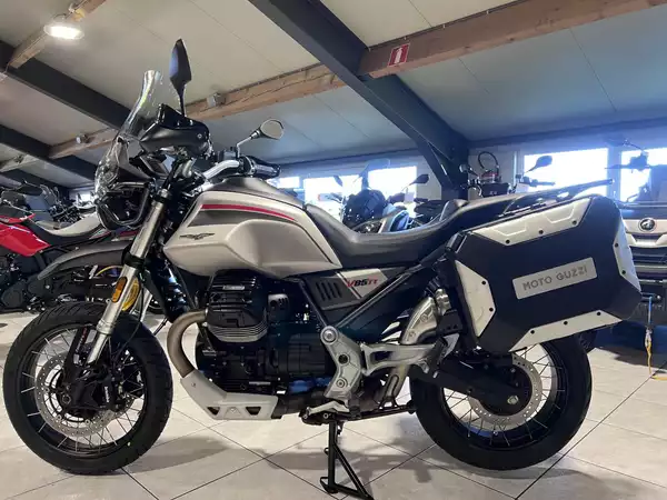 Moto Guzzi V 85 TT TRAVEL 35 KW - Photo 3
