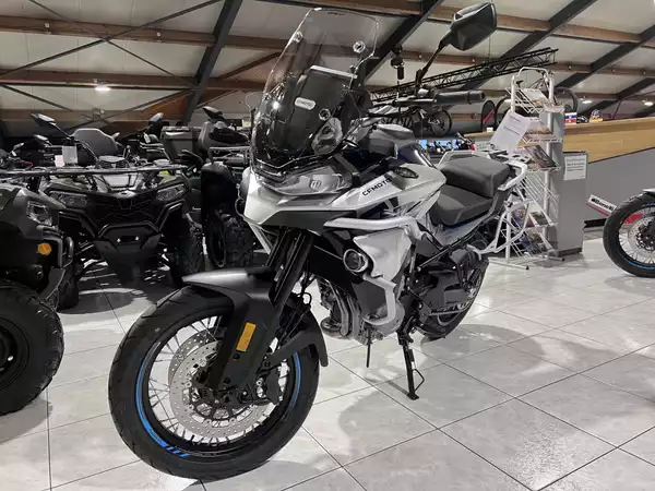 CF Moto 800 MT SPORT - Photo 2