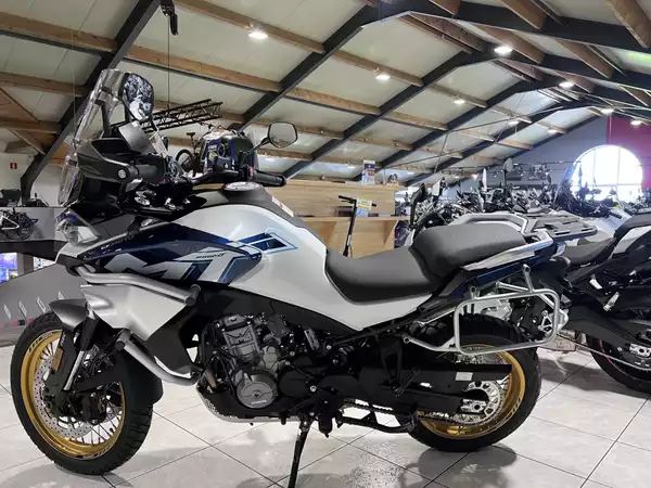 CF Moto 800 MT EXPLORER - Photo 3
