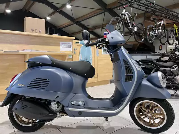Vespa GTV 310 Officina 8 - Photo 2