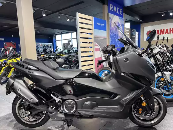 Yamaha TMAX 560 TECHMAX - Photo 1