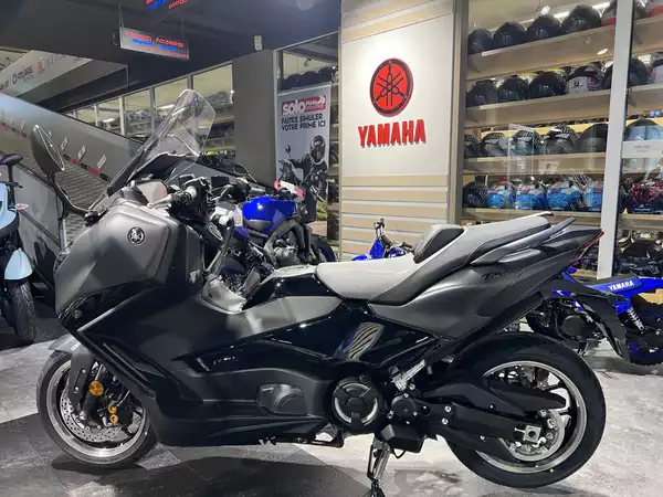Yamaha TMAX 560 TECHMAX - Photo 3