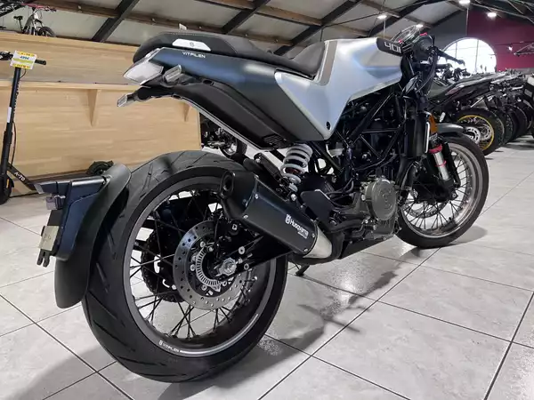 Husqvarna Vitpilen 401 - Photo 2