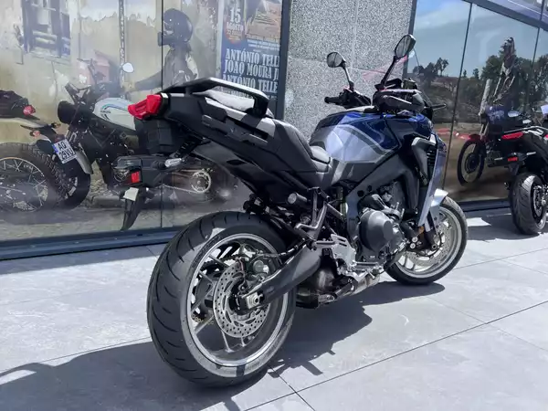 Yamaha Tracer 9 GT + Y-AMT - Photo 2