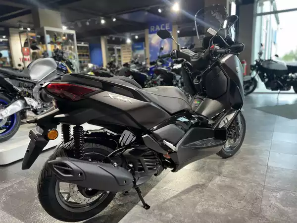 Yamaha X-Max 125 TECHMAX + - Photo 2