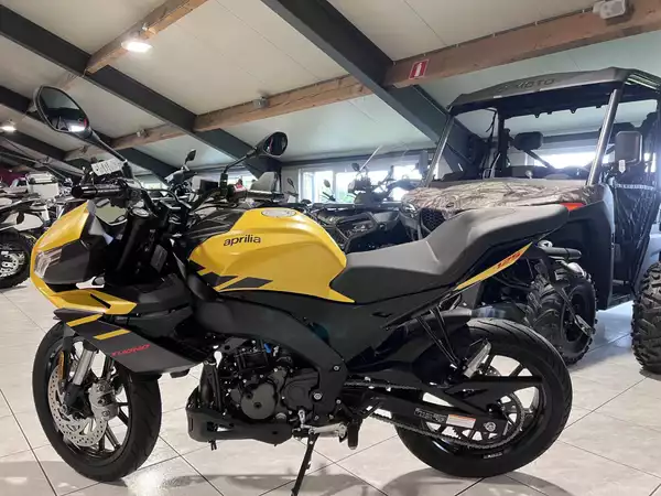Aprilia Tuono 125 - Photo 3
