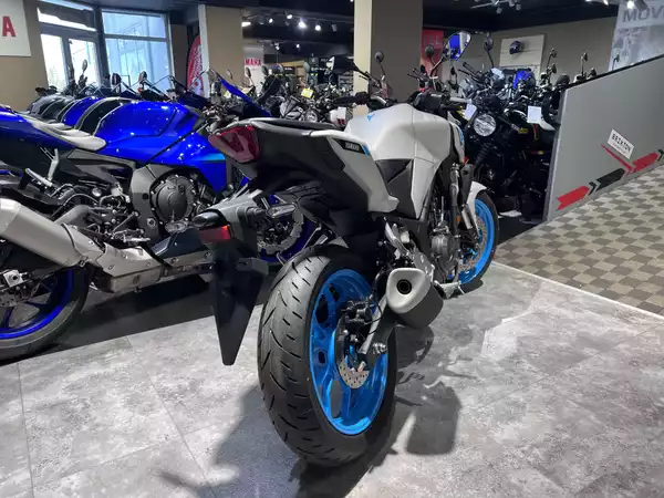 Yamaha MT-03 - Photo 2