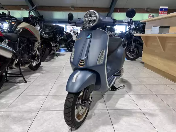 Vespa Primavera 125 Officina 8 - Photo 2