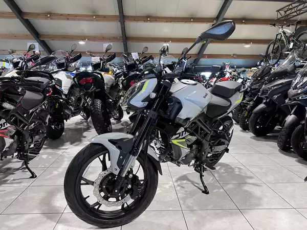 Benelli BN 125 GRIS - Photo 2