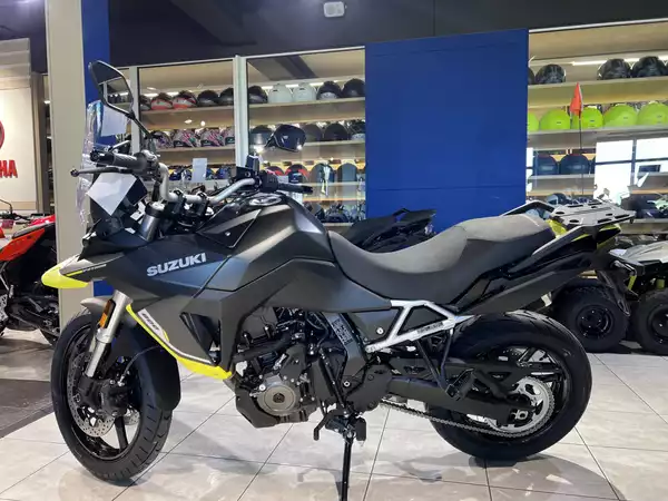 Suzuki V-Strom 800 - Photo 3