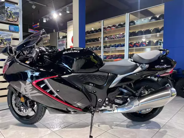 Suzuki Hayabusa 1300 - Photo 3