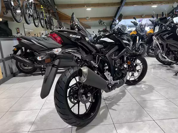Suzuki GSX-S 125 - Photo 2