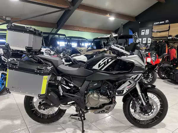 QJ Motor SRT 600 SX TOURING - Photo 1