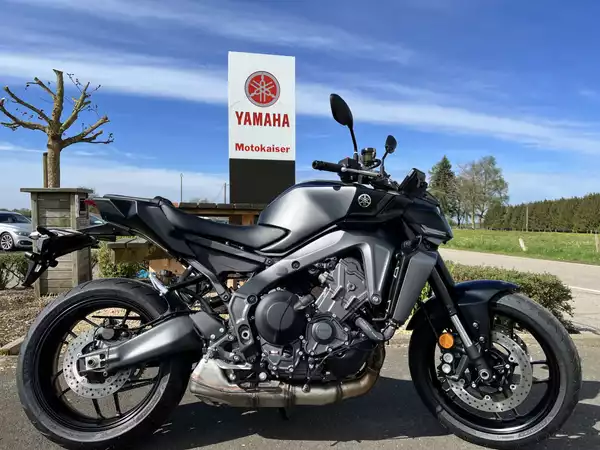 Yamaha MT-09 - Photo 1
